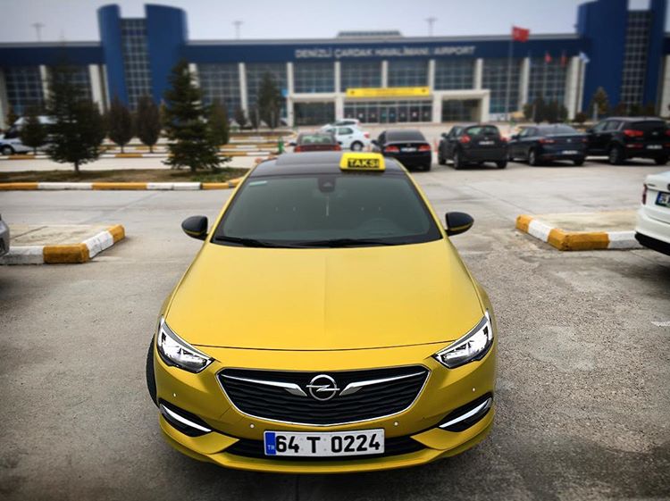 Uşak Taksi – 7/24 Havalimanı Yolcu Karşılama ve Transfer Hizmeti